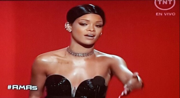 Rihanna_en_tubi