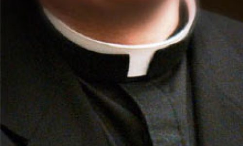 sacerdote4665