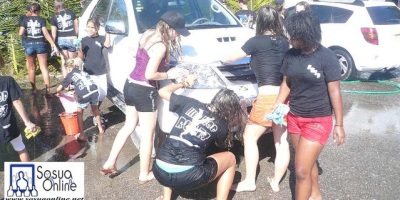 ninos_lavando_carros