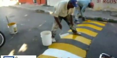 PINTANDO_POLICIAS_ACOSTADOS