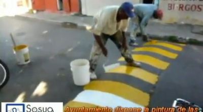 PINTANDO_POLICIAS_ACOSTADOS