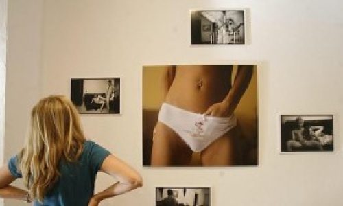 Exposicin-fotogrfica-sobre-sexualidad-en-Sevilla-300x168
