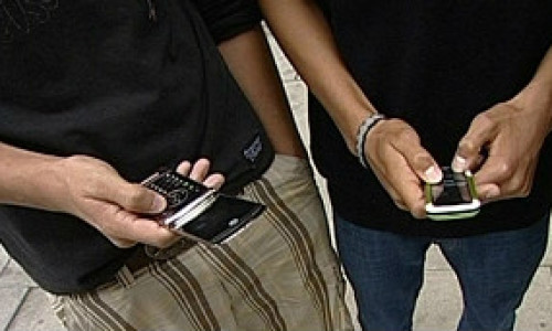 111118153935_sp_telefonia_celular_304x171_bbc_nocredit