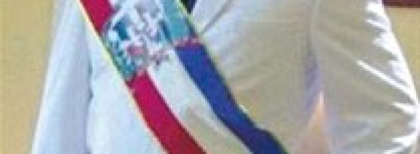 27CC8EE9-4A15-410A-B6CE-E5F554564384.jpg__209__400__CROPz0x209y400