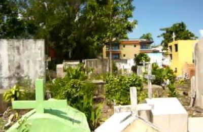 Limpieza_de_cementerio_de_sosua_para_el_dia_de_las_madres