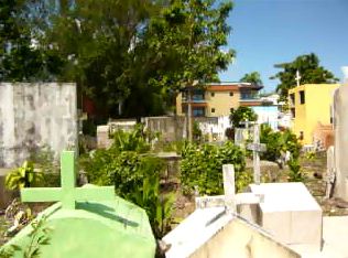 Limpieza_de_cementerio_de_sosua_para_el_dia_de_las_madres