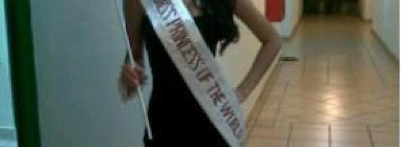NUESTRA_REINA