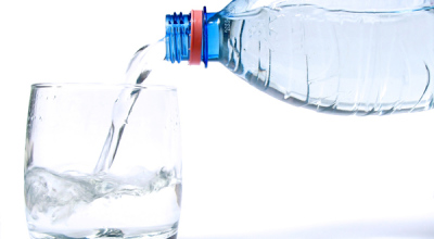 Agua-hidratarse24245354