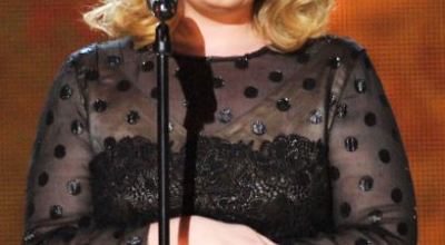 adele-embarazada-novio-simmon-konecki_409x611