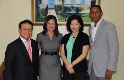 embajador_corea_y_alcaldesa