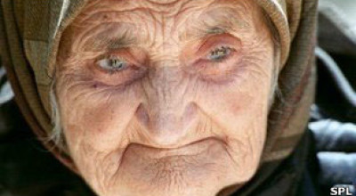120824112326_old_woman_304x171_spl