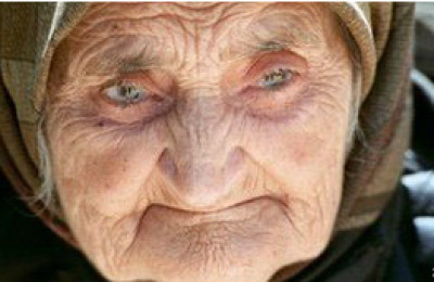 120824112326_old_woman_304x171_spl