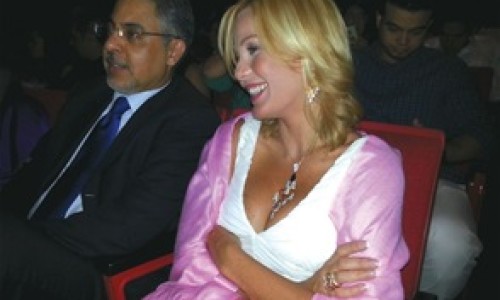 D10E1253-A32E-44E9-A565-87D847830079.jpg__294__440__CROPz0x294y440