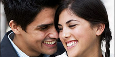 pareja-riendo_567587