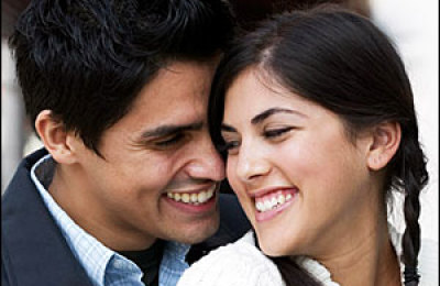 pareja-riendo_567587