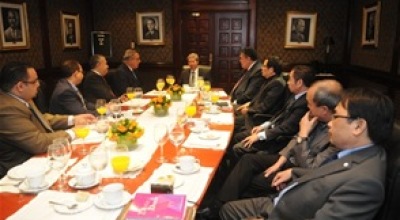 044A5BF3-D6AC-448A-B53F-3E44DB3251EB.jpg__294__440__CROPz0x294y440
