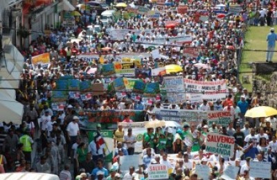 marcha_en_contra_la_explotacion_minera_de_loma_miranda