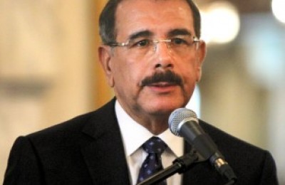 310x320xDanilo-Medina-La-realidad-es-dura-y-se-requiere-del-sacrificio-de-todos-310x320.jpg.pagespeed.ic.eY7NcXsBxC