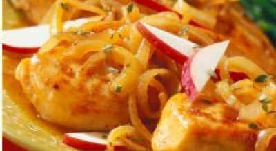 jugoso_pollo_con_manzana