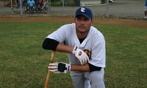 Erick_Almonte_de_Gigantes_a__Aguilas