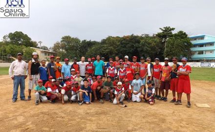 oscar_taveras_con_equipo_de_buyuyo