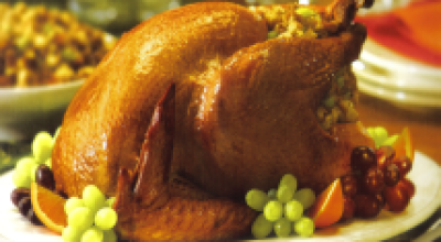 pavo_con_relleno_de_salchicha_y_pan_de_maiz