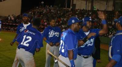 Licey-cada-vez-ms-cerca-del-tercer-lugar