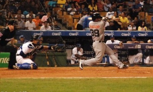 aguilas_masacran_al_licey_14x1