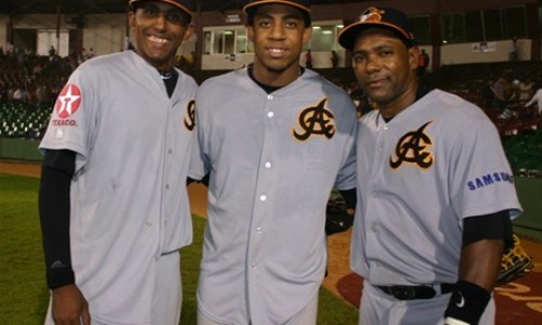 oscar_junto_a_miguel_taveras