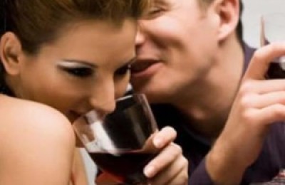 pareja-enamorados-300x218