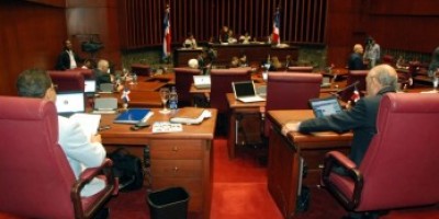 senado_aprobaria_de_urgencia_presupuesto_2013