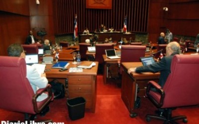 senado_aprobaria_de_urgencia_presupuesto_2013