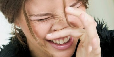 touch-nose-tocar-nariz