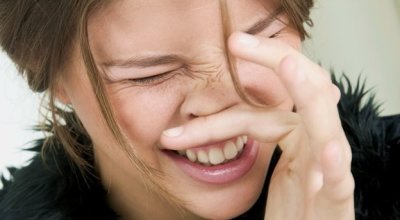 touch-nose-tocar-nariz