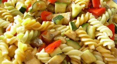 Ensalada-de-pasta-con-verdura