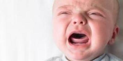 Muchos-padres-se-enfrentan-al-dilema-si-dejar-que-el-beb-llore-o-levantarlo-y-confortarlo