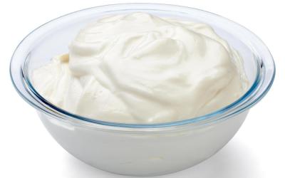 bowl-of-greek-yogurt