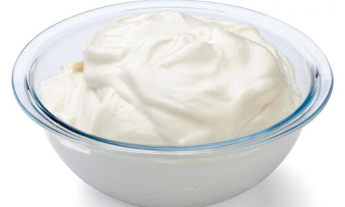 bowl-of-greek-yogurt
