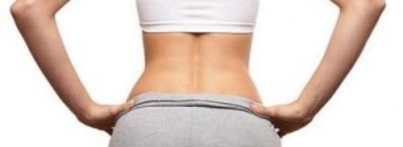 ejercicio-gimnasio-mujer-rubia-300x221
