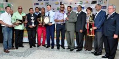 entrega_de_premios_a_los_mejores_peloteros_del_anio