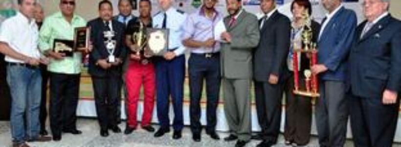 entrega_de_premios_a_los_mejores_peloteros_del_anio