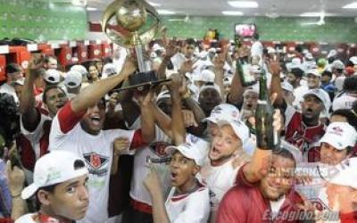 leones_del_escogido_campeones_12-13