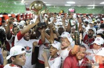 leones_del_escogido_campeones_12-13