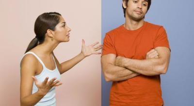 mujer_reganando_hombre