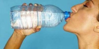 tomar-agua-300x225