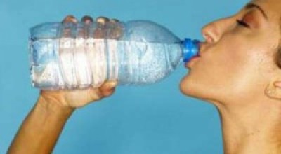 tomar-agua-300x225