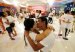 ekkachai-tiranarat-d-y-mujer-laksana-tiranarat-batieron-el-record-del-beso-mas-largo-del-mundo-_595_398_135170
