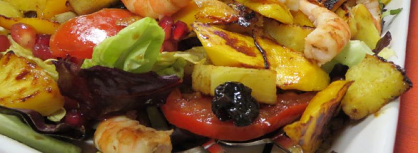 ensalada-templada-de-frutas-y-langostinos
