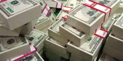millonario-dinero-hereda-chofer-portero