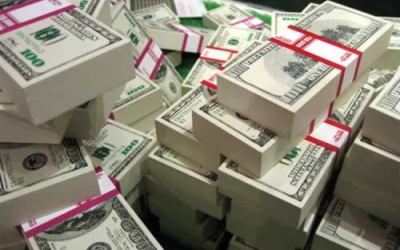 millonario-dinero-hereda-chofer-portero